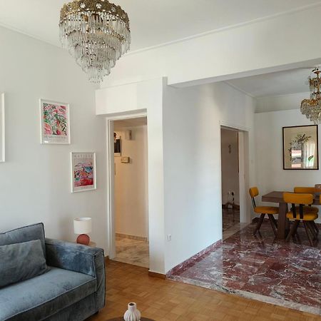 Appartamento Stylish Artistic Flat With View, Three Min To Metro Atene Esterno foto