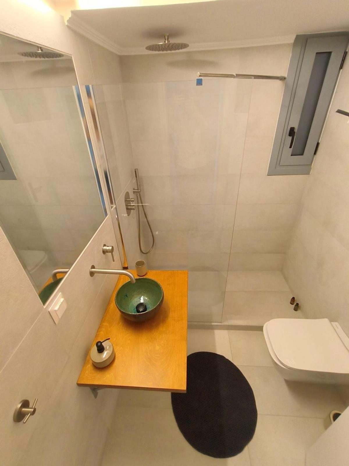 Appartamento Stylish Artistic Flat With View, Three Min To Metro Atene Esterno foto